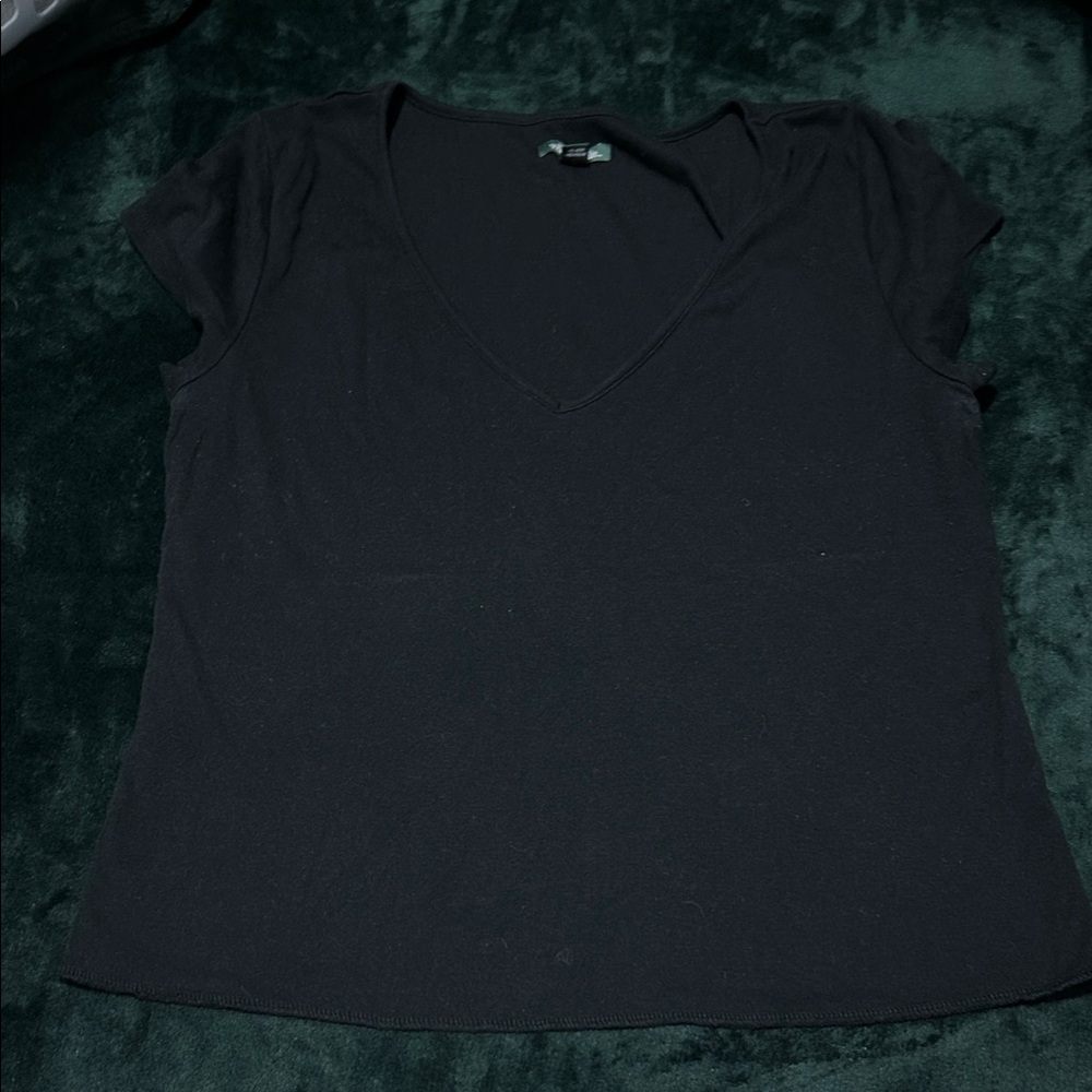Wild Fable Black V-Neck Short Sleeve Tee